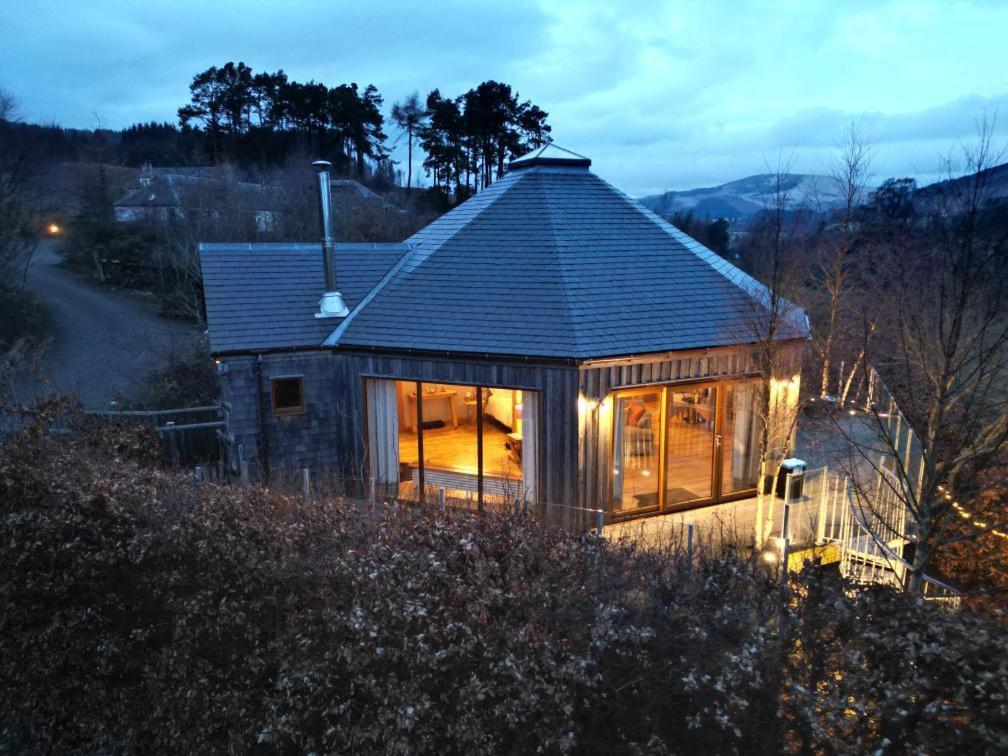 Dalnoid Cottages & Treehouses Nr Glenshee ภายนอก รูปภาพ