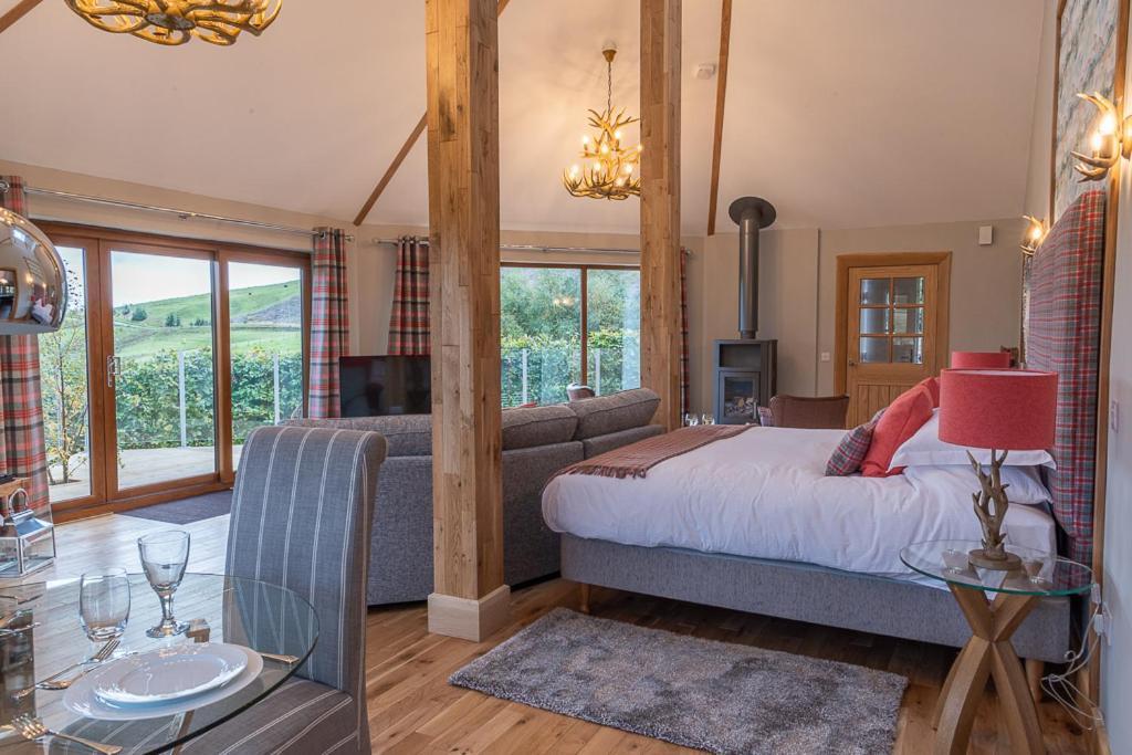Dalnoid Cottages & Treehouses Nr Glenshee ภายนอก รูปภาพ