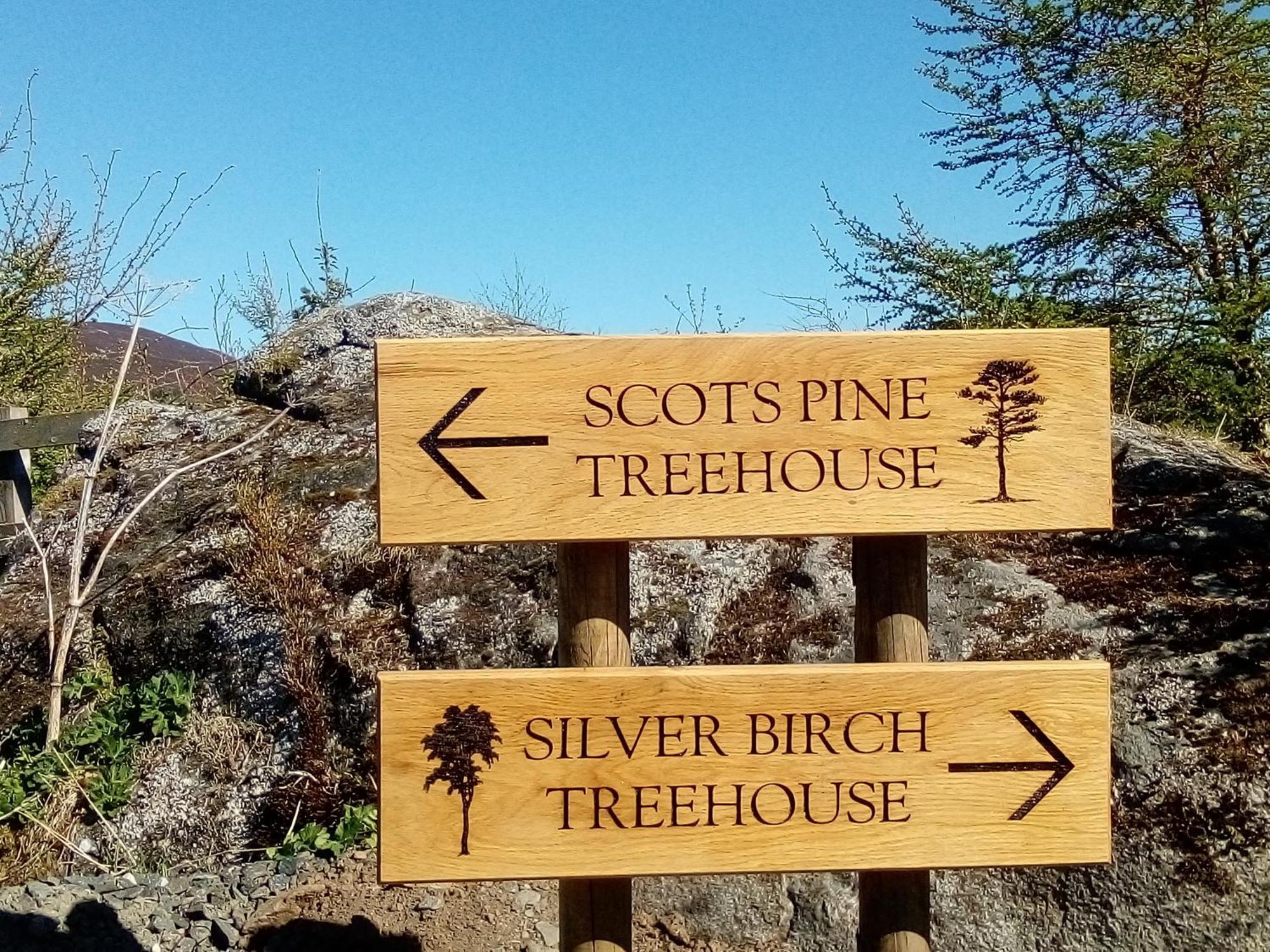 Dalnoid Cottages & Treehouses Nr Glenshee ภายนอก รูปภาพ