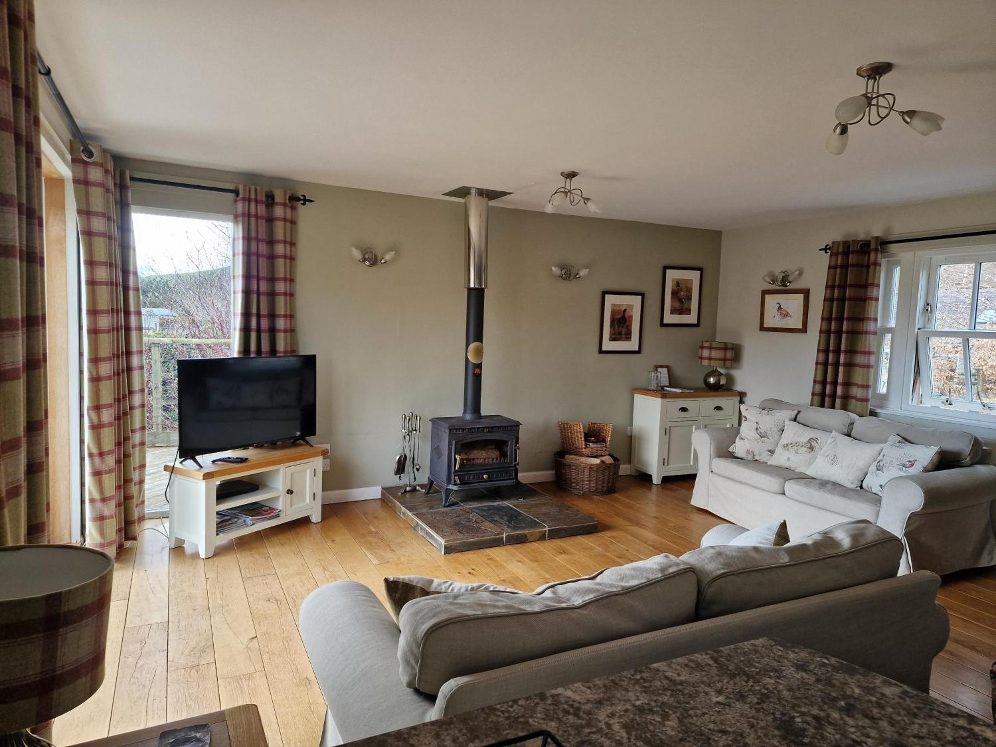Dalnoid Cottages & Treehouses Nr Glenshee ภายนอก รูปภาพ