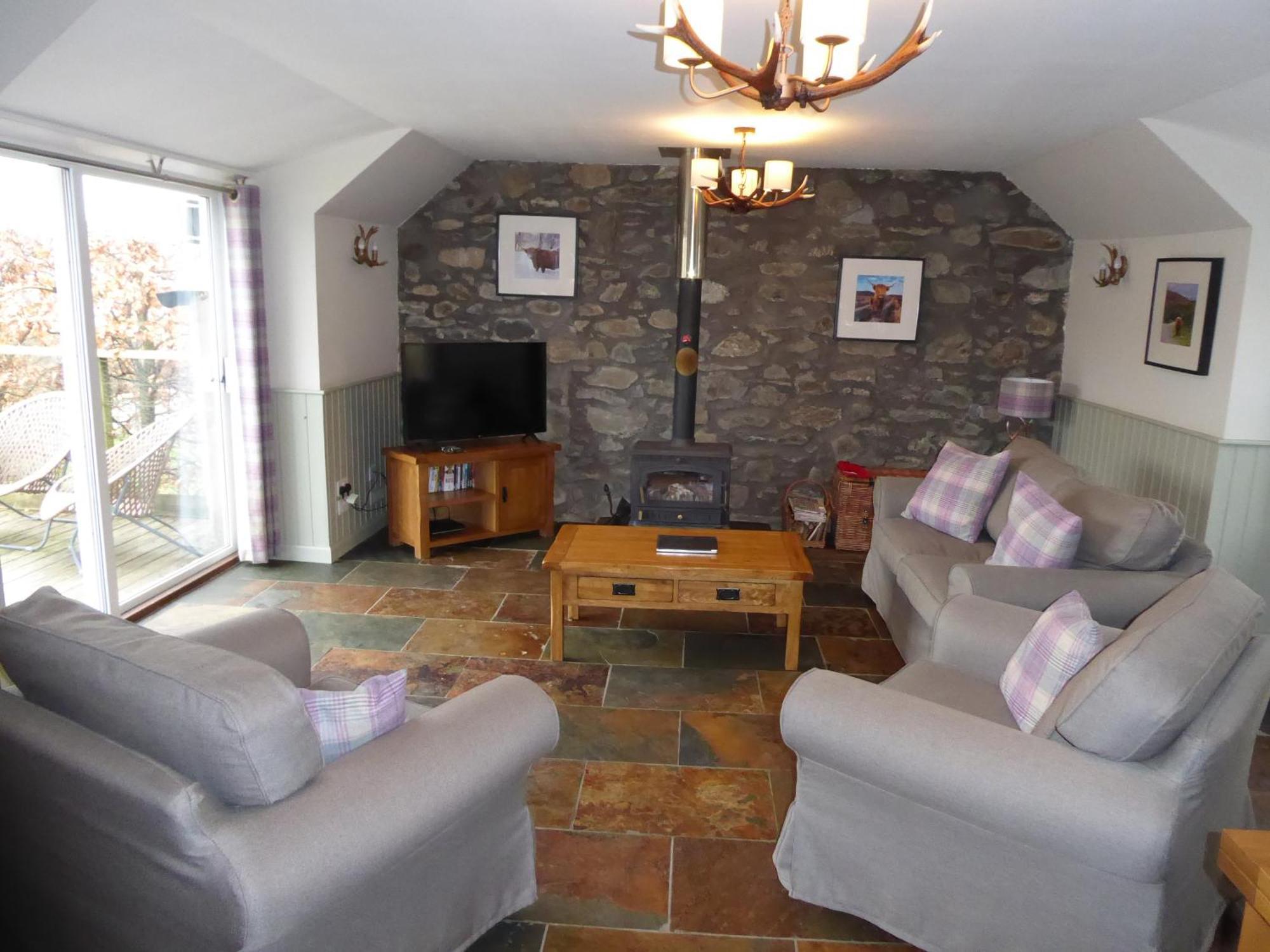Dalnoid Cottages & Treehouses Nr Glenshee ภายนอก รูปภาพ