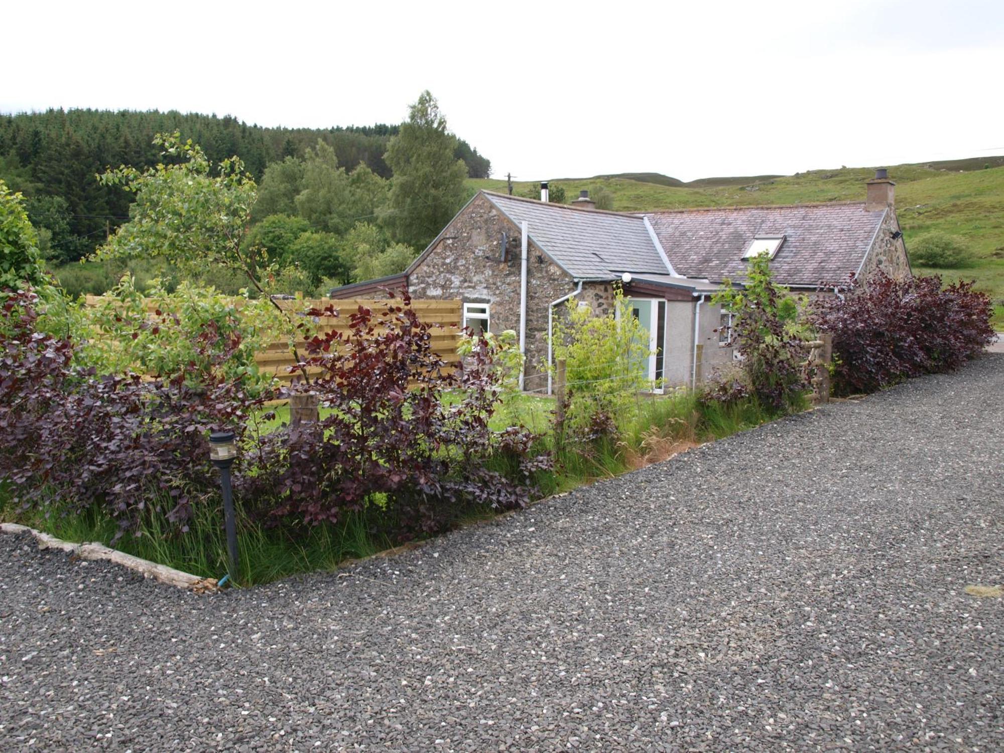 Dalnoid Cottages & Treehouses Nr Glenshee ภายนอก รูปภาพ